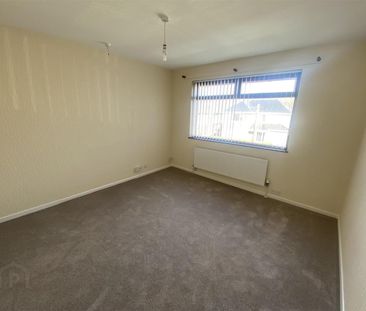 8 Windsor Road, BT63 5DD, Portadown - Photo 3