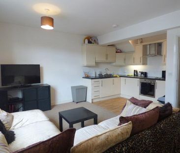 2 bedroom flat to rent - Photo 6