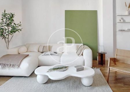 Luxury Apartment for rent in Barcelona, Catalonia - Photo 3