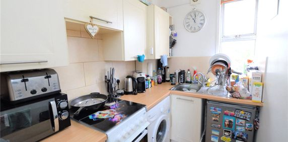 Newhaven Road, London, SE25 - Photo 2