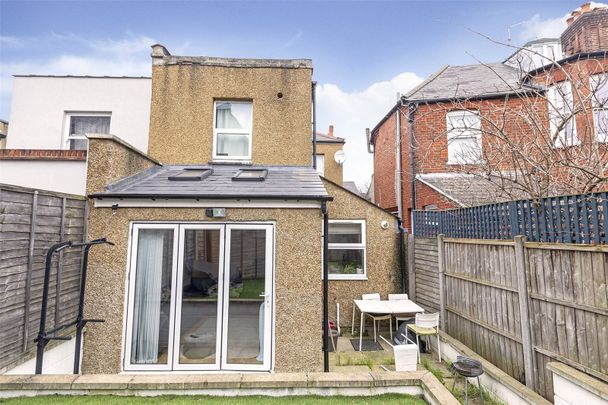 Chapter Road, London, NW2 - Photo 1