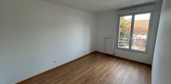 Location Appartement 2 pièces 46m² ANNECY 74000 - Photo 2