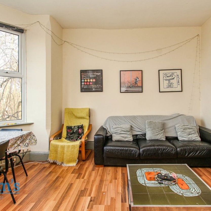 5 bed Flat for Rent - Photo 1