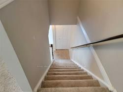 Condo Townhouse For Lease | X8119748 - Photo 2