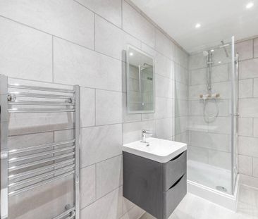 5 bedroom semi-detached house to rent - Photo 1