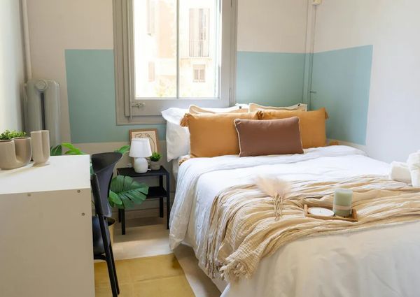 Carrer de Verdaguer i Callís, Barcelona, Catalonia 08003