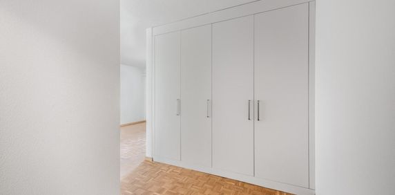 Attractive home with modern amenities - Photo 2