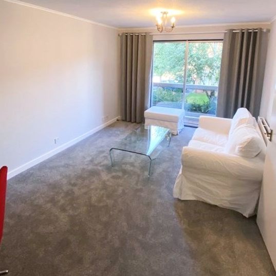 Roselle Court, Park View Road, Ealing, London - Photo 1