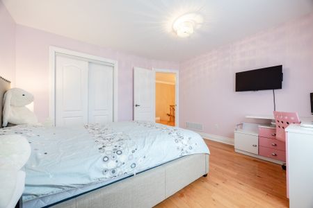 4325 Rue de l'Oural Brossard, QC J4Y - Photo 4