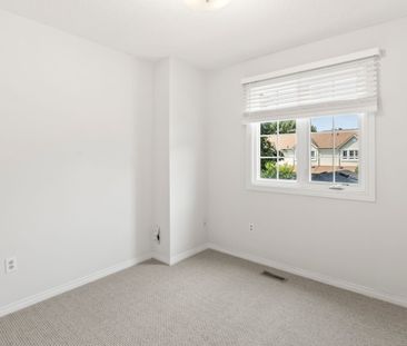 For Lease - 10 Bassett Boulevard Unit# 56, Whitby, Ontario - Photo 5