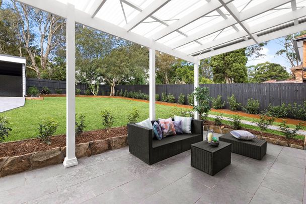 Meticulously renovated 4 Bedroom + Study Family Home - Photo 1