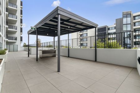Convenient Location, Spectacular Outlook - Photo 3
