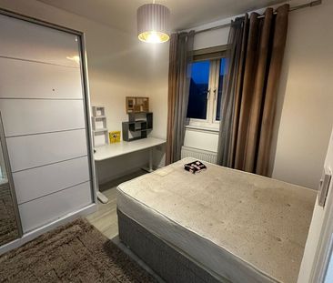 3 Bed Terraced House, Rigby Crescent, G32 - Photo 6