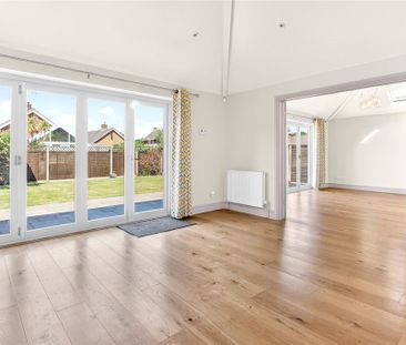 3 bedroom bungalow to rent - Photo 1