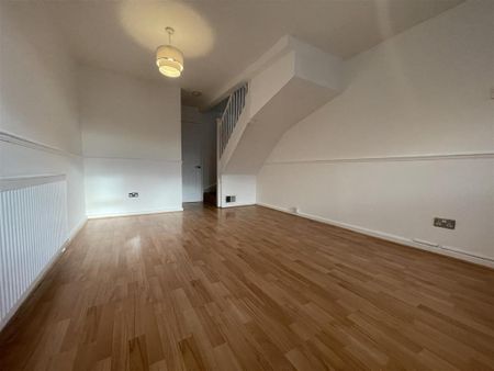 2 bedroom terraced house to rent - Photo 2