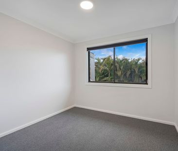 3 BEDROOM HOME CONVENIENTLY LOCATED - Photo 5