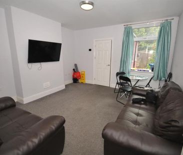 Room 4 39 Shirland Street, Chesterfield - Photo 6