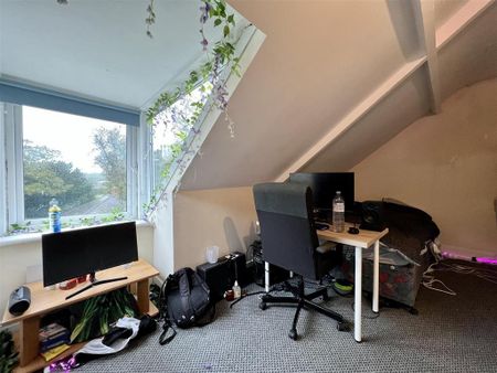 6 bedroom terraced house to rent - Photo 3