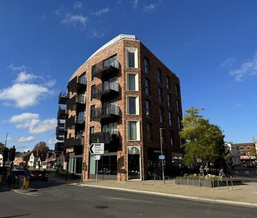 Station Road North, Egham - 1 bedroomProperty for lettings - Seymours - Photo 1