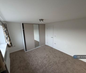 4 bedroom semi-detached house to rent - Photo 6