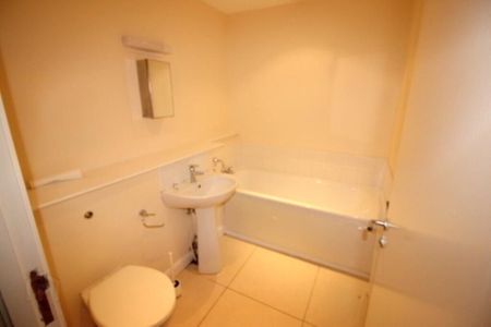 Apartment 201 College Central, College Avenue, Belfast, BT1 6BB - Photo 5