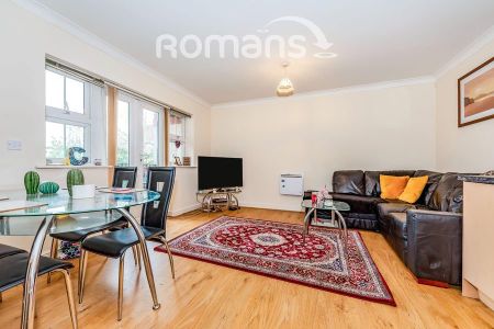 Dorchester Court, 283 London Road, Camberley, GU15 - Photo 5
