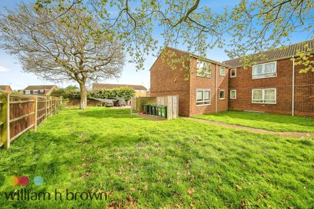 Epping Close - Photo 5