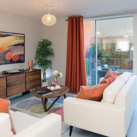 3 Bedroom Home – Medium Let - Photo 1