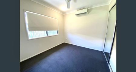 Air Conditioned, Secure 3 Bedroom Home - Photo 5