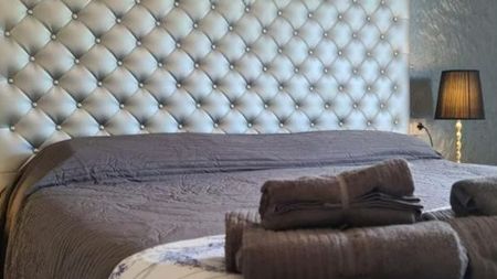 Luxury Flat for rent in Nueva Andalucia, Andalusia - Photo 2