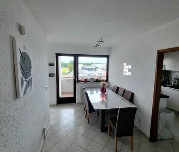 Helle vollmöbliete 3-Zi Wohnung mit Balkon und TG in Filderstadt - Photo 2