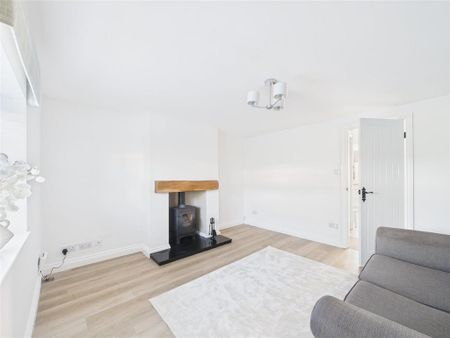 2 bedroom cottage to rent - Photo 2