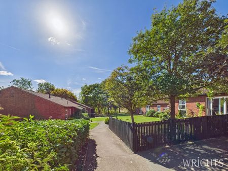 1 bedroom End Terraced Bungalow - Greenfields, South Drive, Cuffley - Photo 5