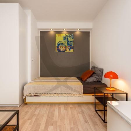 Welcome Home - Photo 3