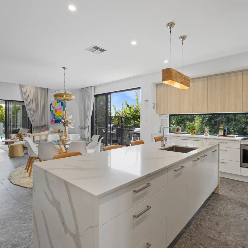 Luxury Furnished Home In Coolum Beach - Photo 1