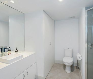 ONE BEDROOM APARTMENT IN THE HEART OF KINGSTON - Photo 1