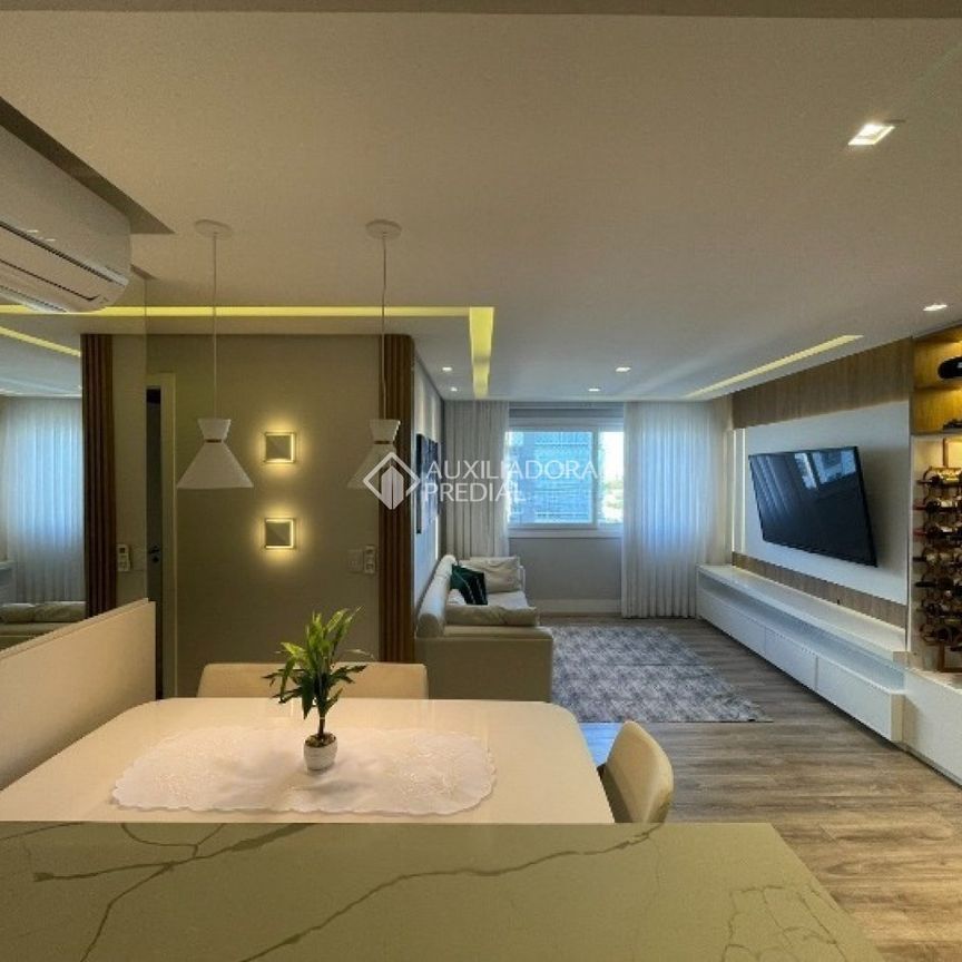 Apartamento com 3 quartos e 75m² para alugar em São Sebastião, Porto Alegre. - Photo 1