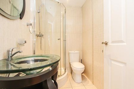 2 bedroom maisonette to rent - Photo 2