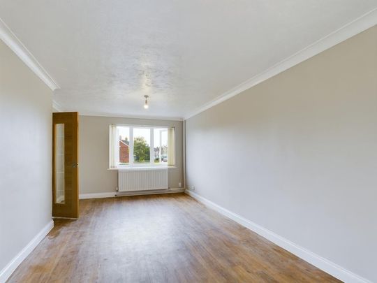 3 bedroom end of terrace house to rent - Photo 1