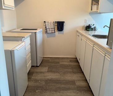 LONGUEUIL, 3 1/2 style condo a louer pres services transports - Photo 3