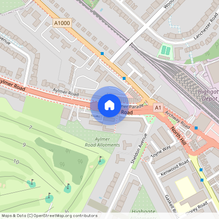 Whittington Court, London, N2