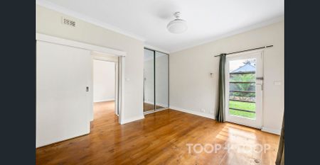 Spacious updated 3 bedroom homette - Photo 2