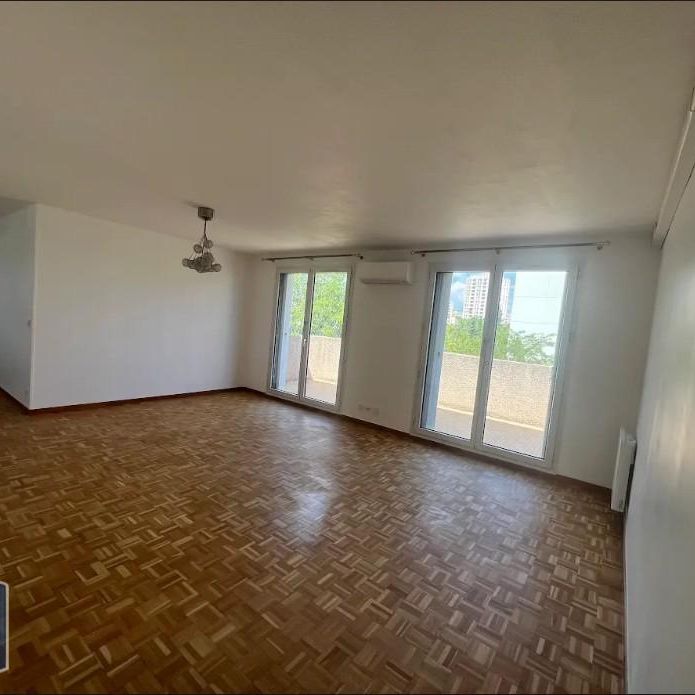 Location Appartement 4 pièces 100m² MARSEILLE 12ème - Photo 1
