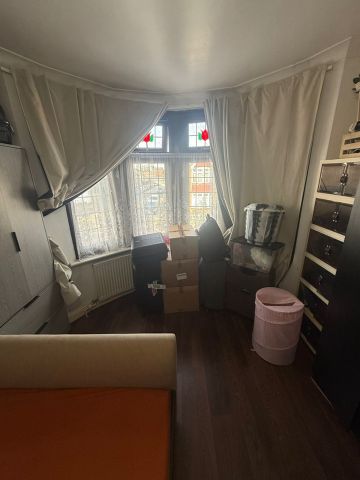 Room in a Shared House, Suffolk Road, IG11 - Photo 3