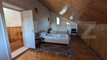 Închiriere Casă 4 camere, 3 Dormitoare, Sufragerie, 2 Bai, - Fotografie 2