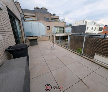 APPARTEMENT MET RUIM TERRAS EN TWEE SLAAPKAMERS. - Foto 4