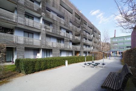 Luminous house with plenty of space and charm - Photo 2