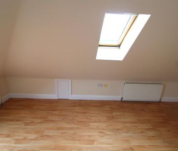 2 bedroom maisonette to rent - Photo 2