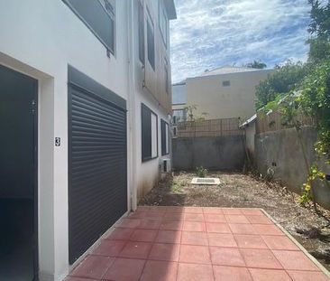 Location Appartement 3 pièces 65m² ST DENIS 97400 - Photo 4