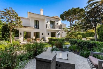 5 bedroom luxury Villa for rent in Marbella Del Este, Andalusia